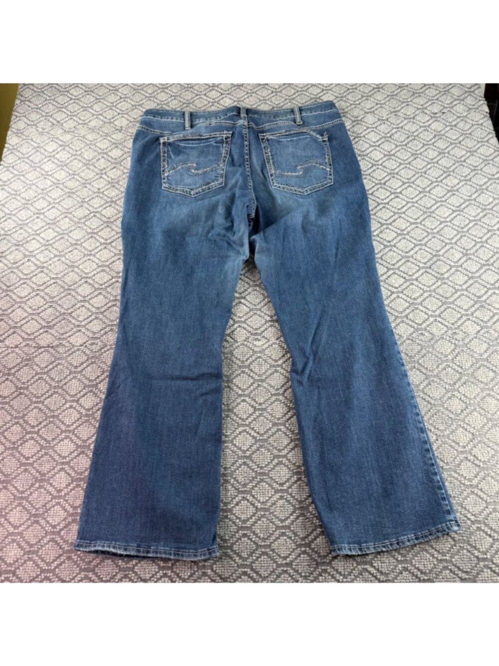 Silver Jeans Suki Bootcut Medium Wash Embroidered Pockets Size 18 L31 - Picture 11 of 15